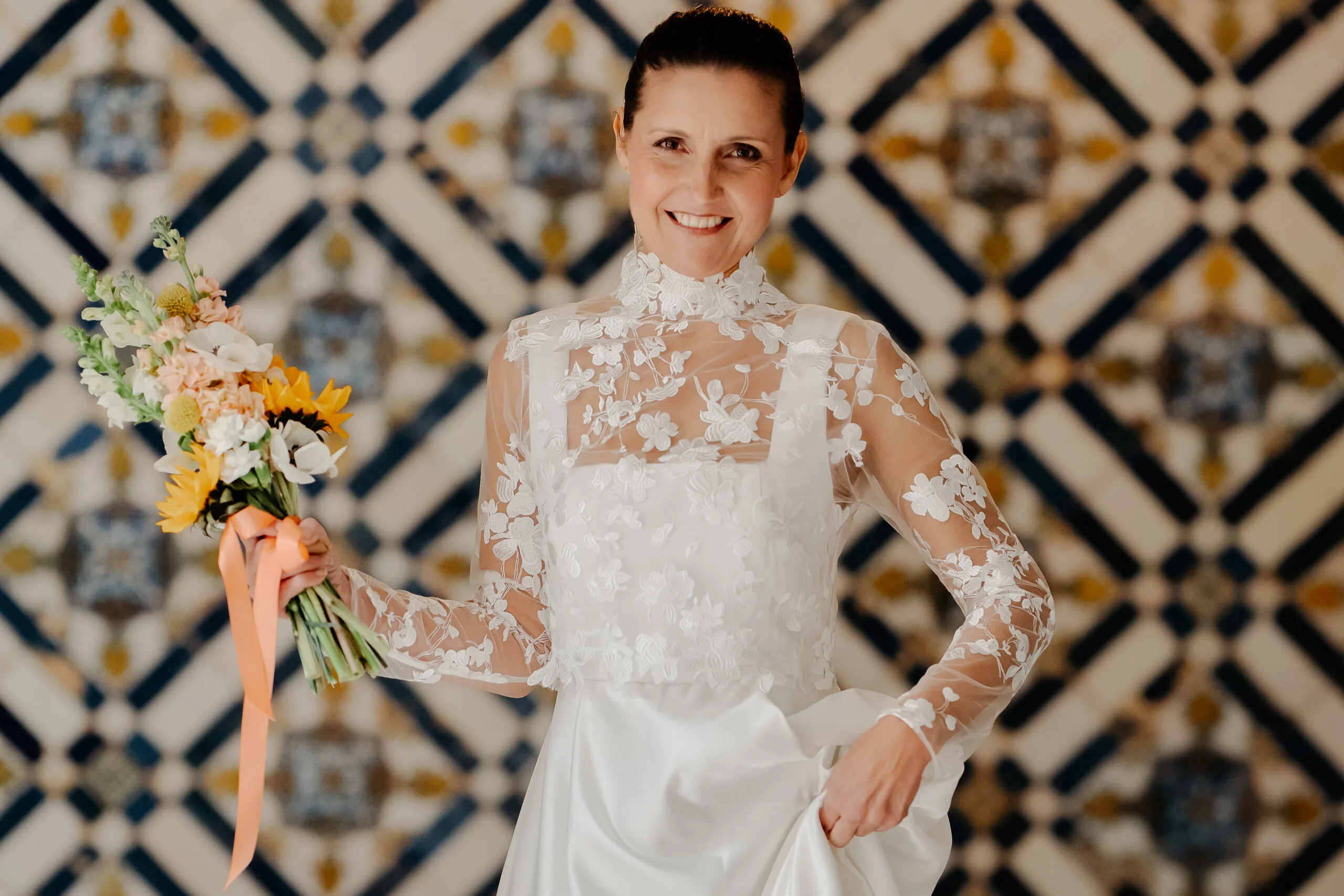 Robe de mariée princesse en satin-top en dentelle amovible